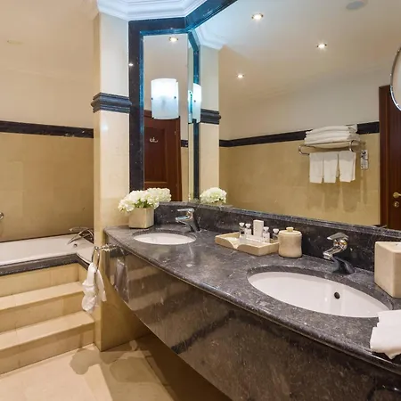 Готель Jw Marriott Grand