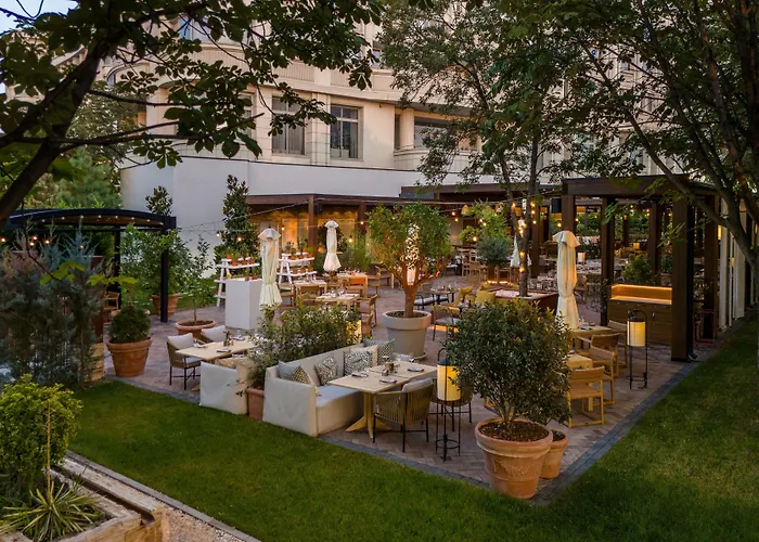 Jw Marriott Grand מלון