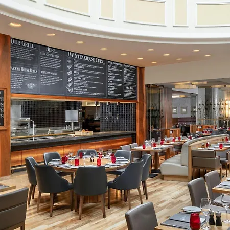 Jw Marriott Grand 5* Bükreş