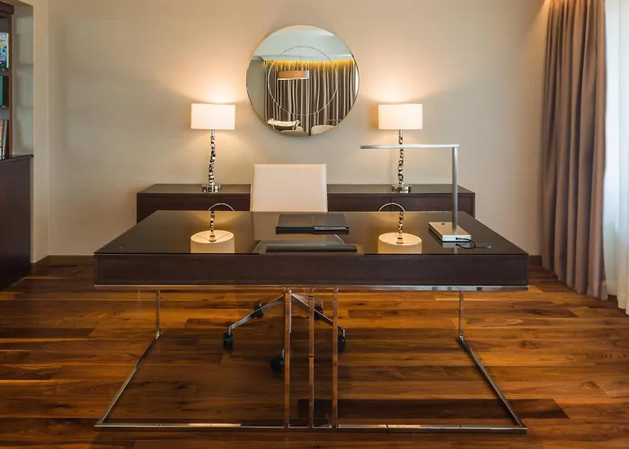 Jw Marriott Grand Hotel 5*