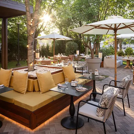 Jw Marriott Grand Hotel Bucharest